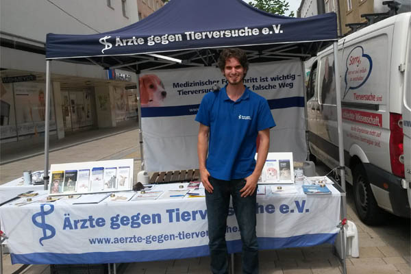 Mausmobil on Tour gegen Tierversuche